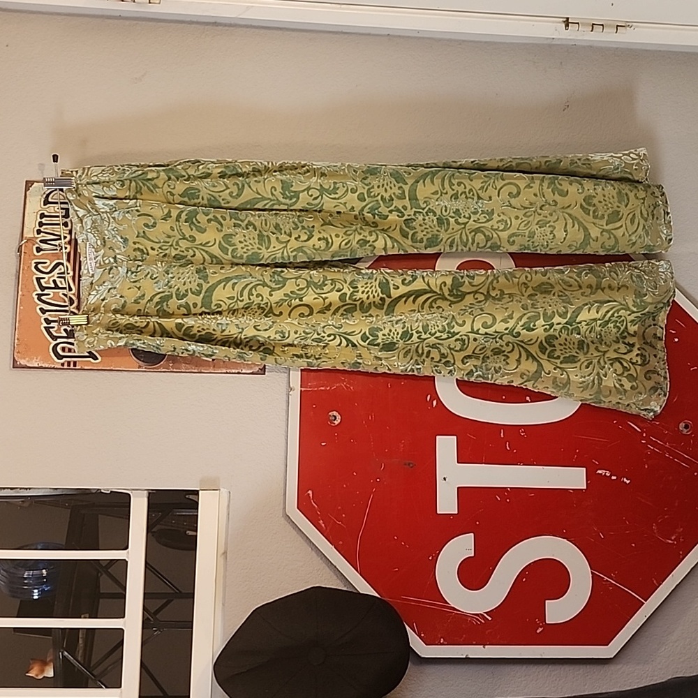 Urban Outfitters Crushed Velvet Inlay Flared Pants size 4